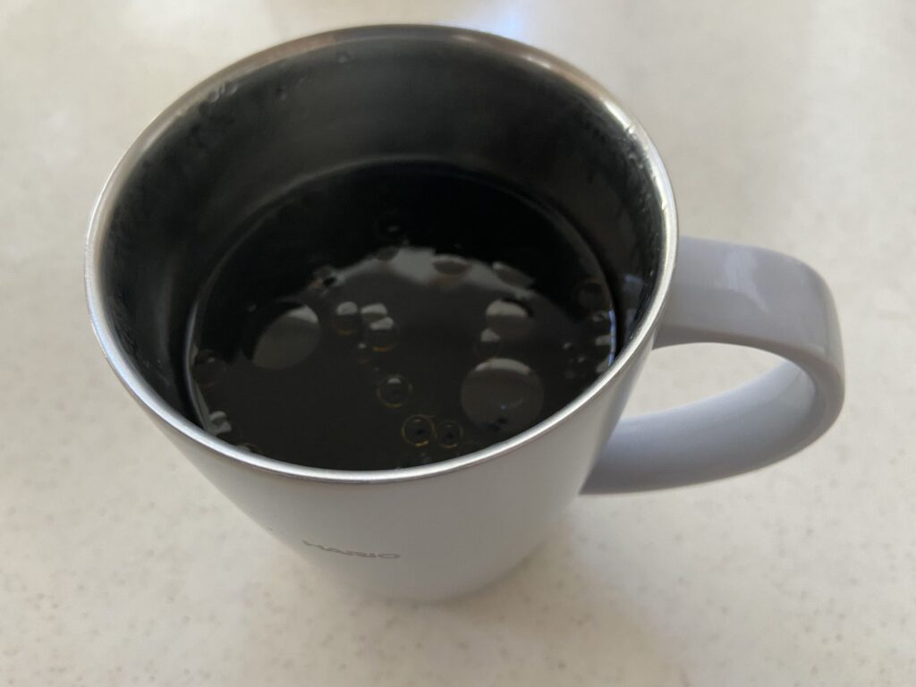 MCTオイルを入れたブラックコーヒー